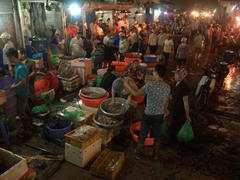 Seafood market section of Long Bien
