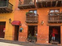 Snapshot of the buildings surrounding Plaza de Santo Domingo