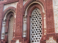 Detailed lattice work at the Qutb Minar, Delhi