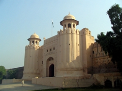 Entrance to Lahore Fort (Note: The archway is massive enough to accommodate several elephants, which were the transport choice of the Mughal Emperors!)