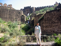 Becky posing at Rohtas Fort