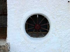 Unique windows can be found in Alghero’s alleyways