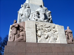 Friezes at base of Freedom monument