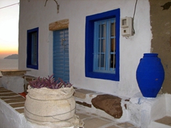 Cottage typical of many we saw in Plaka