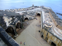 Built as a 6 level fortress, El Morro rises 140 feet above the sea, and has thick 18 foot thick walls. It has to be one of the most formidable defense structures in the Caribbean