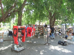 Che Guevara souvenirs for sale; Plaza de Armas