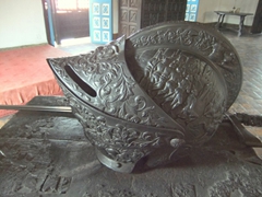 Detail on a knight's steel helmet; Casa de Diego Velazquez