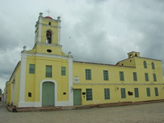 The Plaza San Juan de Dios is dominated by the Antiguo Hospital de San Juan de Dios, a former military hospital dating from 1728