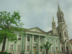 The diminutive Parque Marti is dominated by the soaring Iglesia de Nuestra Corazon de Sagrado Jesus