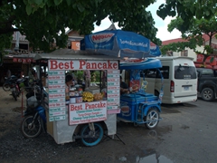 Best pancake snack shack (available flavors include "tuna-onion-tomato" or "pineapple chocolate"); near Big Buddha Temple