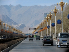 Lhasa's main thoroughway