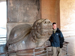 Robby stands next to the 50 ton stone turtle, which holds a huge stone inscribed tablet; Shengong Shengde Stele Pavilion