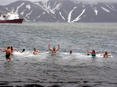Right about now, we began to question our logic of swimming in Antarctica as the water temperatures were close to freezing!