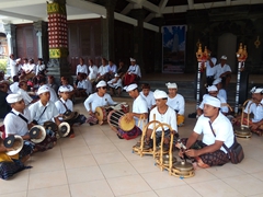 Performers showcasing Bali music at Ulun Danu Temple