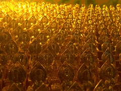 Over 80,000 gold Buddha statues on display at Yakcheonsa Temple