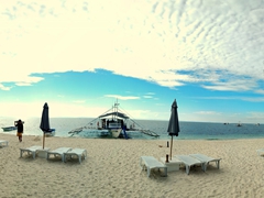Panorama of Bounty Beach - another great dive day