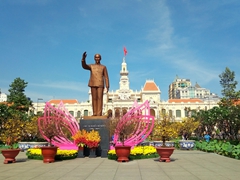 Ho Chi Minh statue in front of Saigon City Hall