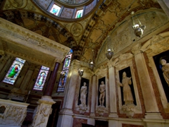Interior view of the Cathedral of San Lorenzo