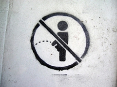No pissing allowed, Riga sign post